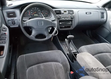 2000 Honda Accord Lx from USA, damaged, VIN 1HGCG6652YA137124